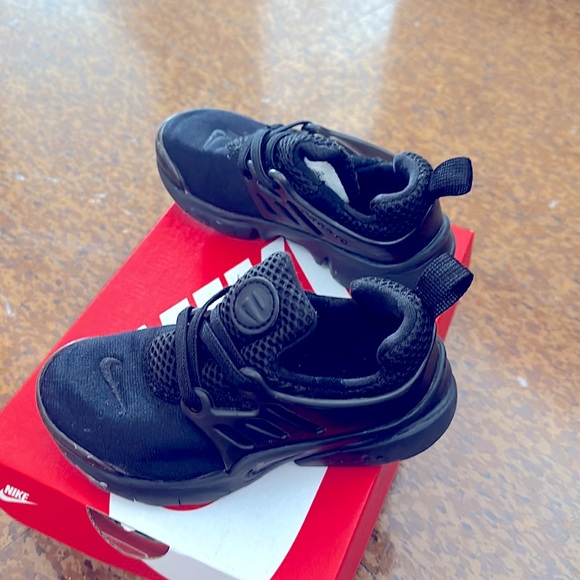 Used - Picture 2 of 2